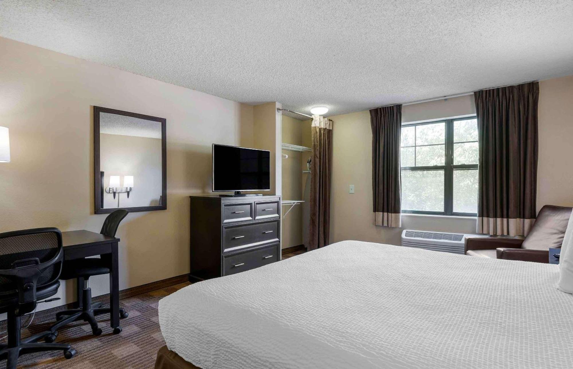 Extended Stay America Suites - Santa Barbara - Calle Real Goleta Εξωτερικό φωτογραφία